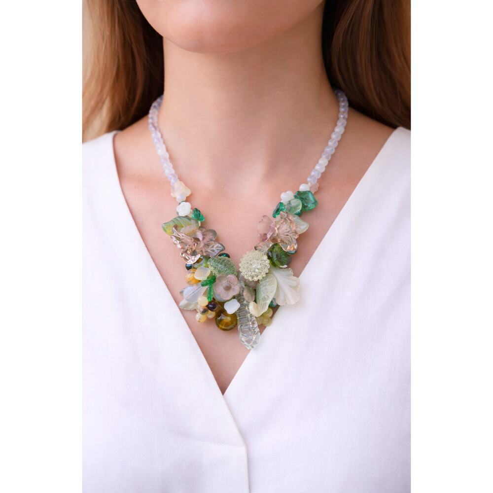 VTG Floral & Fruit Lucite/Murano Ladies Necklace Pre-Loved 80's